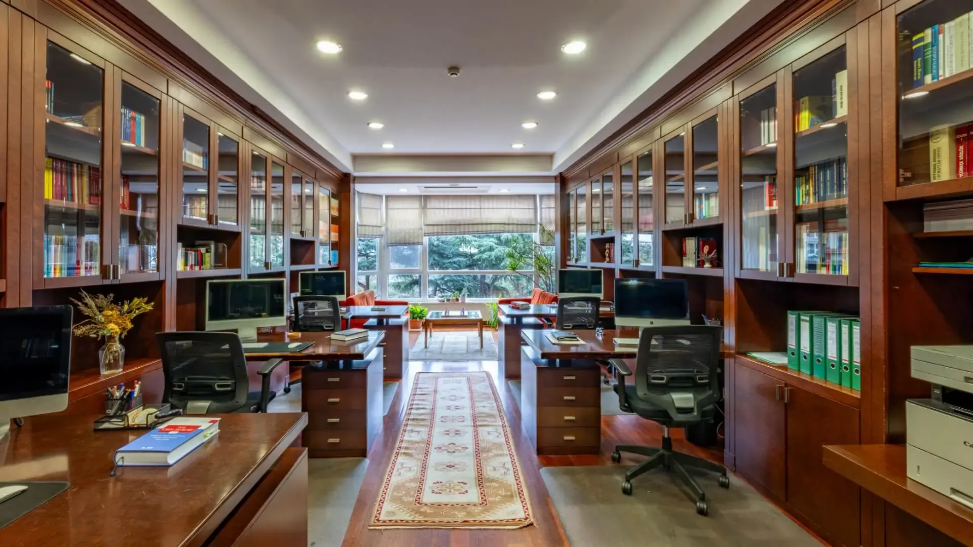 Profesyonel Hukuk Ekibi